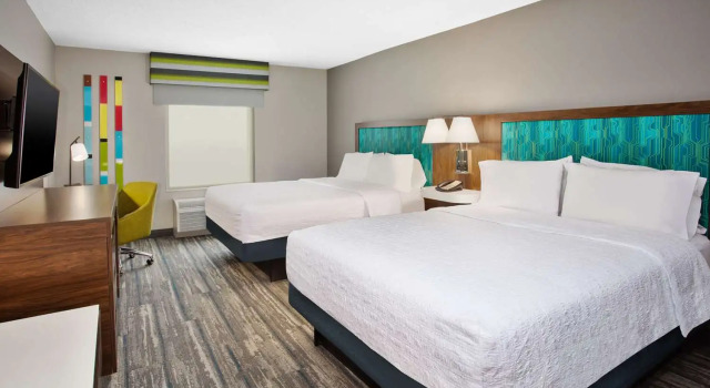 Четырёхместный номер Standard Hampton Inn & Suites Cape Coral / Fort Myers