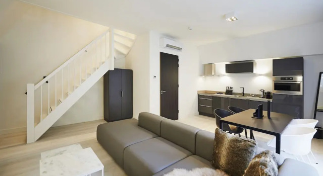 "DE BANK" - Hotel Apartments