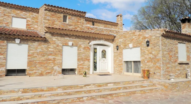 House With 2 Bedrooms in Marseille, With Pool Access, Terrace and Wifi, Забронировать Апартаменты/квартира Отели Calanques National Park с бассейном, Бассейн