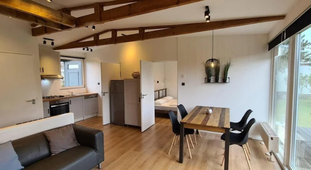 Pretty Bungalow in Sint Maartenszee