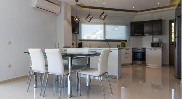 Апартаменты с 2 комнатами Amazing 2 Bdrm Sea View Holiday Apt