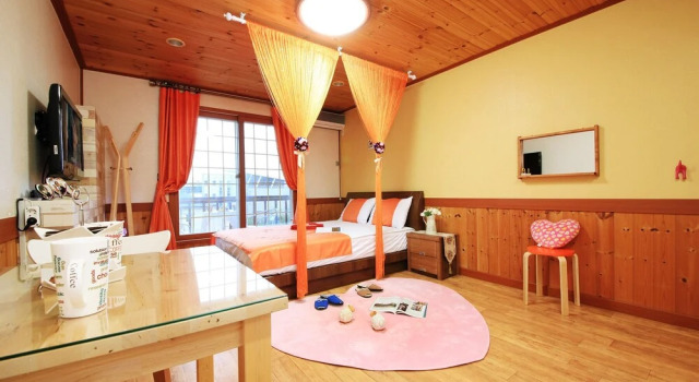 Lake Scenery Pension, Boek Appartement Hotels in Gangwon-Do met parkeren, Parkeren