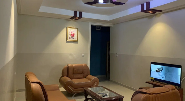 Апартаменты Latitude Guest House