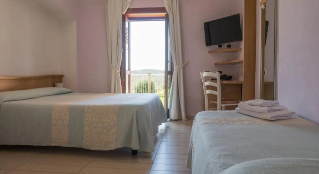 Трёхместный номер Standard Hotel Cala Reale