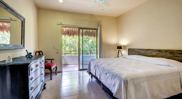 Prieta Penthouse 2 bedrooms sleeps 4