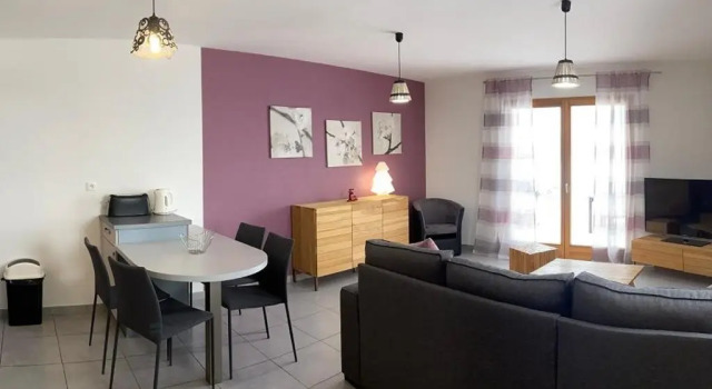 Chalet tout confort avec piscine, terrasse, et sauna privé en montagne - FR-1-589-101, Забронировать Шале Виллы Вогезы, Вилла