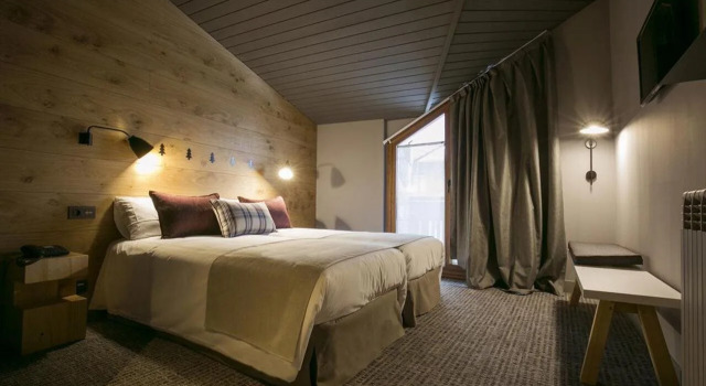 Hotel Xalet Montana, Book Hotel Hoteller i Incles med parkering, Parkering