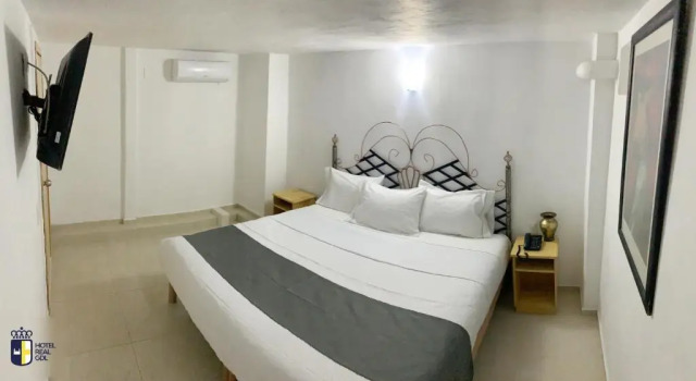 Люкс Standard Hotel Real GDL
