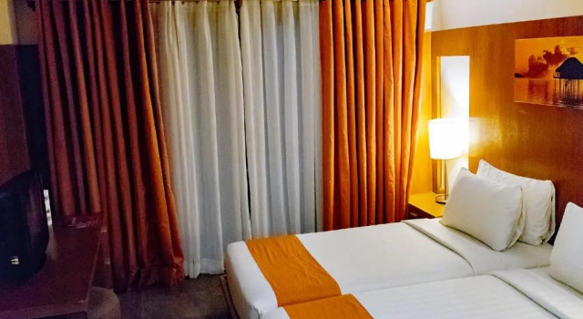 Двухместный номер Superior Crown Regency Beach Resort