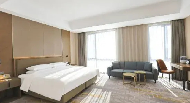 Двухместный люкс Deluxe Changchun Herun  Hometown Hotel