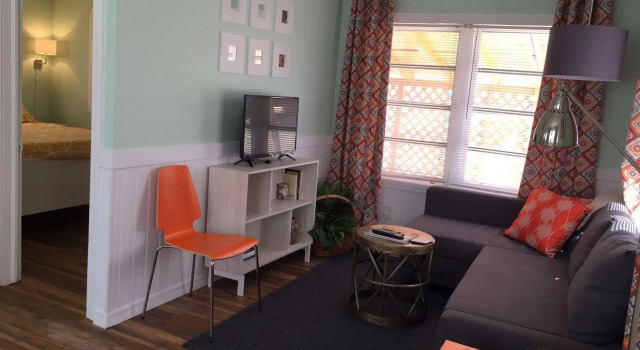 Sunset Inn & Cottages, Забронировать Отель Треже-Айленд Сент-Пит-Бич