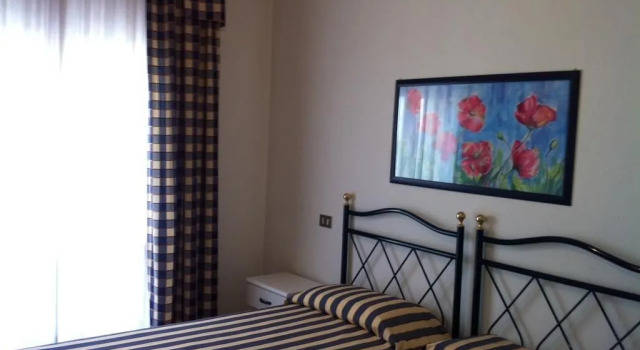 Hotel Riviera, Забронировать Отель Лидо ди Езоло Riviera Ovest, рядом с Torino Square