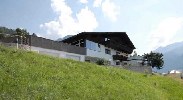 Appartements Lentsch, Rezerwuj Apartament Hotele w Tyrol z parkingiem, Parking