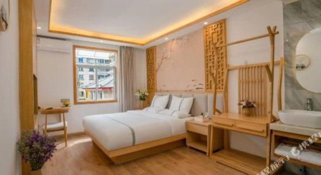 Kunmin Xiangmei Bangpo Hotel, Rezerwuj Hotel Hotele w Kunming z parkingiem, Parking