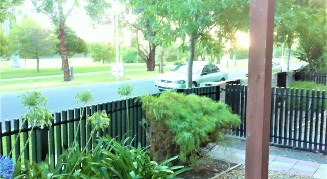 Коттедж Insaa Serviced Apartments Dandenong