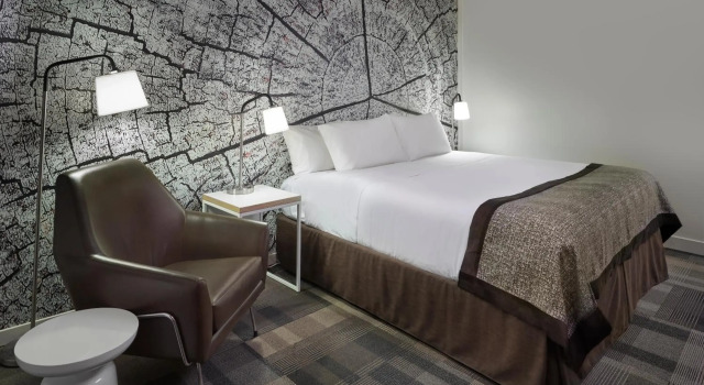 Coast Canmore Hotel & Conference Centre