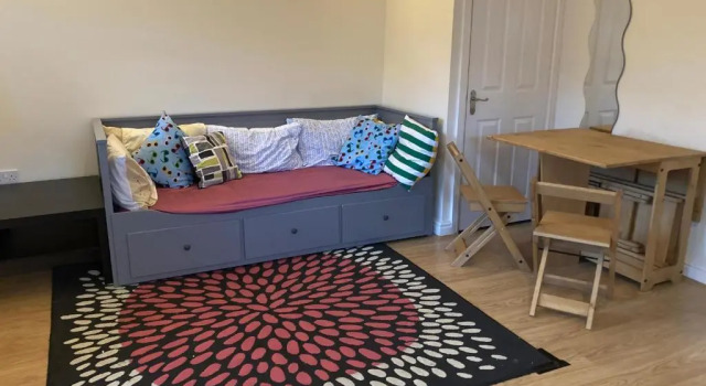 CV225AA Ground-Floor Flat Near Rugby School Self Check-in