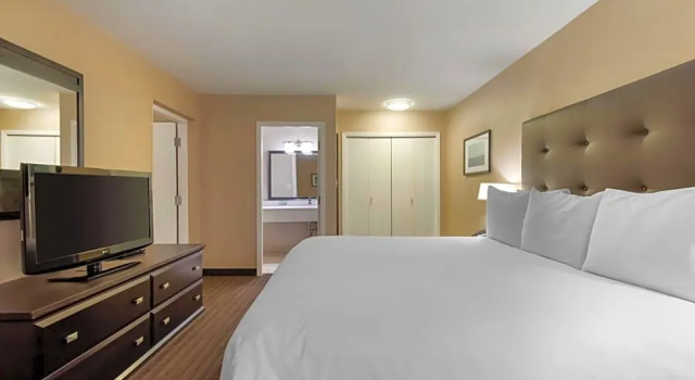 Номер Standard с балконом Best Western Cold Lake Inn