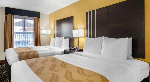 Шестиместный номер Standard с балконом Quality Inn West Fort Worth