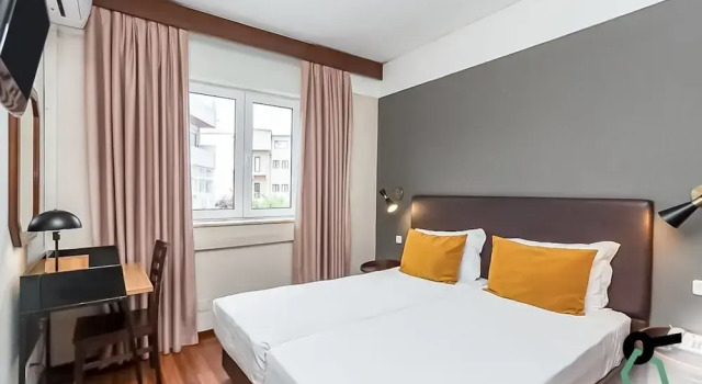 HOTIDAY Room Collection - Oporto, Забронировать Отель Отели Порту 3 звезды, рядом с Каиш-де-Гайя, 3*