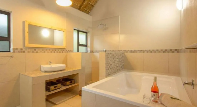 The Den at Kruger 3479, Reservar Hotel Marloth Park Barberton