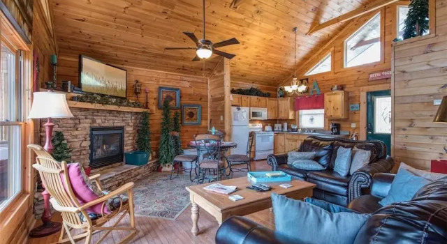 Ever After - One Bedroom Cabin, Забронировать Отель Отели Гатлинберг 3 звезды, 3*