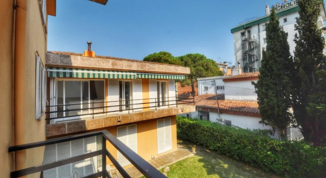 Big Apartment Caprabo
