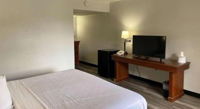 Номер Standard Motel 6 Harrisburg PA Near PA Expo Center