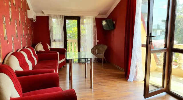 Семейный номер Standard с балконом Sunrise Hotel