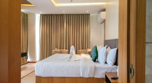 Люкс Hi Inn Hotel (Kunshan Hongji Plaza Shunfan North Road Subway Station)
