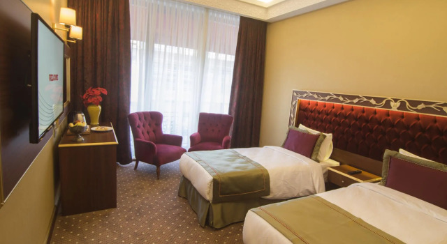 Двухместный номер Standard MB Deluxe Hotel