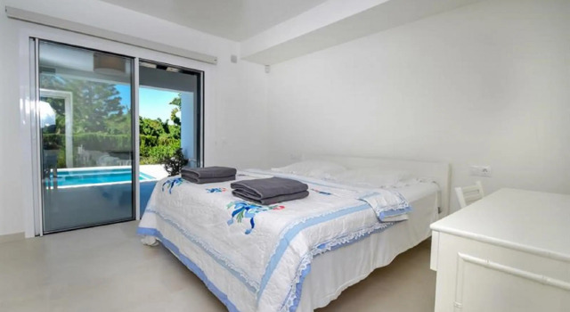 8738 - Great Villa Near Beach & Marbella