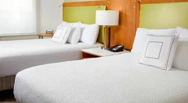 Четырёхместный номер Standard SpringHill Suites by Marriott Pittsburgh Bakery Square