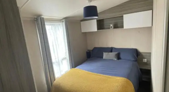 Delightful 6 Berth Holiday Home with Decking Area, Забронировать Отель Отели Исторического графства Суссекса с парковкой, Парковка