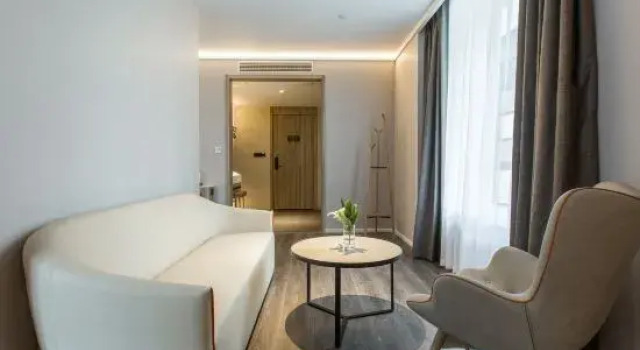 HanTing Hotel (Nanchang Wanli Meiling Avenue), Rezerwuj Hotel Nanchang Jiangxi