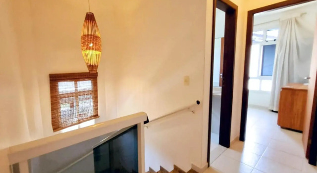 Colibri apto 17 duplex a 50 metros da Praia de Taperapuan, Забронировать Отель Praia de Taperapuan 