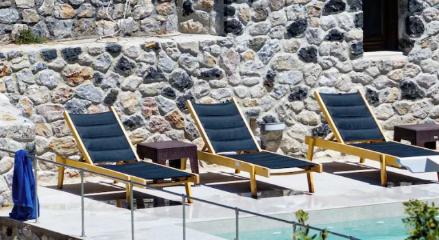 Номер Standard Birds Villa Apartments with Heated Pool - Including Car and Breakfast