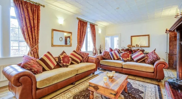 The Bower's House, Забронировать Отель Отели Лондона 3 звезды, рядом с Особняк и парк Сайон-хаус, 3*