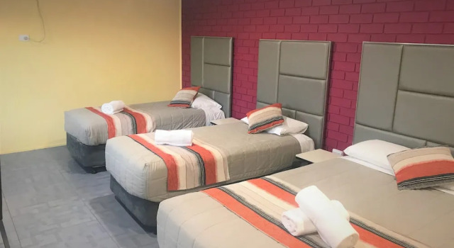 Четырёхместный семейный номер Deluxe Toukley Motor Inn