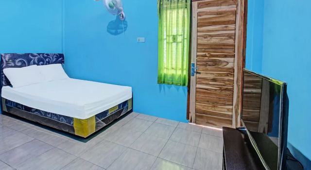 Номер Standard SPOT ON 91811 Rumah Inap Bunda Nurhayati