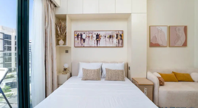 Amazing Studio in Azizi Riviera 9