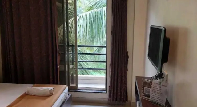 Royal Paradise Hotel