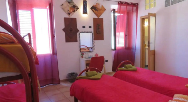 Camera quadrupla Standard Orgosolo B&B