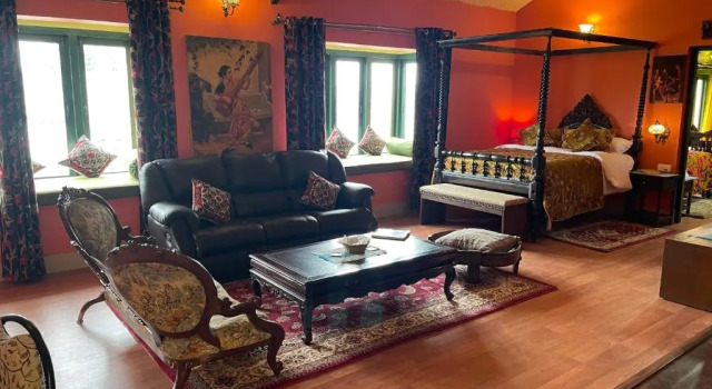 Номер Deluxe Habba Kadal Kashmiri Heritage Hotel & Hub
