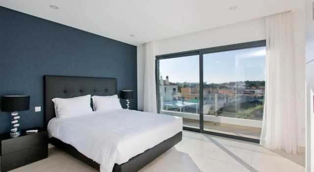 Exclusive Ultra-Stylish Villa, close to Vilamoura, Rezervovat Hotel Hotely v Sotavento s parkováním, Parkování