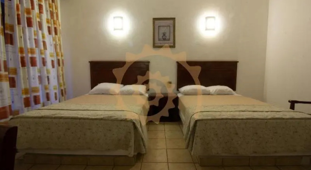 Шестиместный номер Standard с балконом Hotel Caracol Plaza