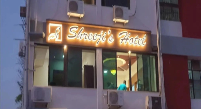 Hotel Shreeji's, Foglalás Szálloda Gandhinagar Gudzsarát