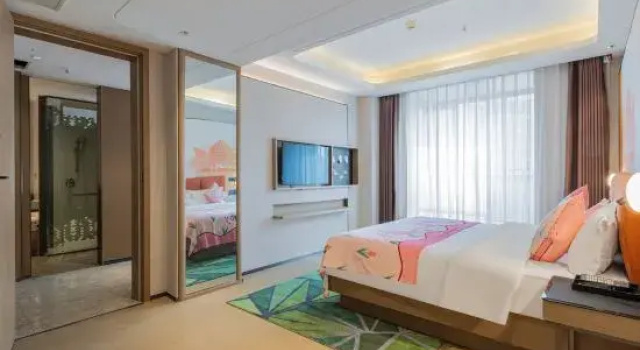 Семейный люкс Vias International Hotel (Panzhihua Wanda Plaza)