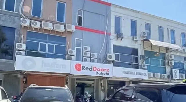 RedDoorz @ Darmo Surabaya