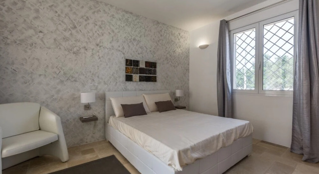 Villa Cielo, Book Villa Hotels in Murgia with Parking, Parking